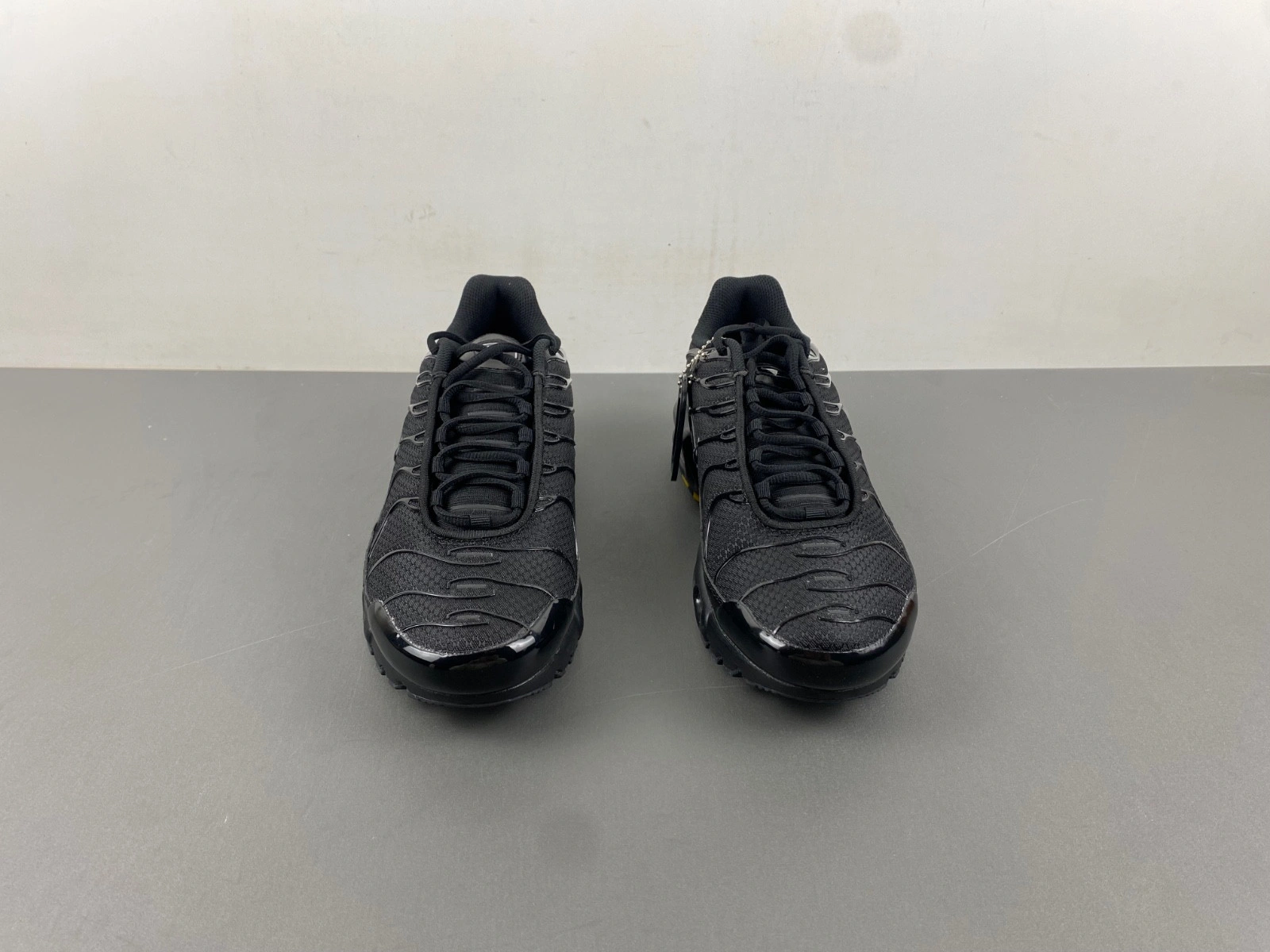 Nike Air Max Plus Triple Black Men's 604133-050