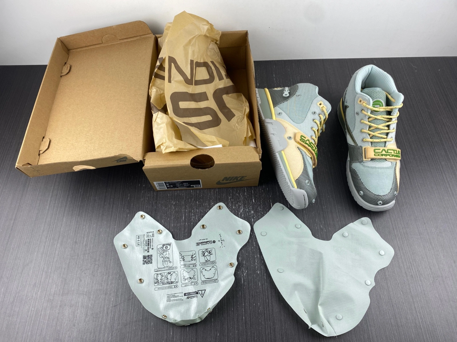 Nike Air Trainer 1 SP Travis Scott Grey Haze  DR7515-001