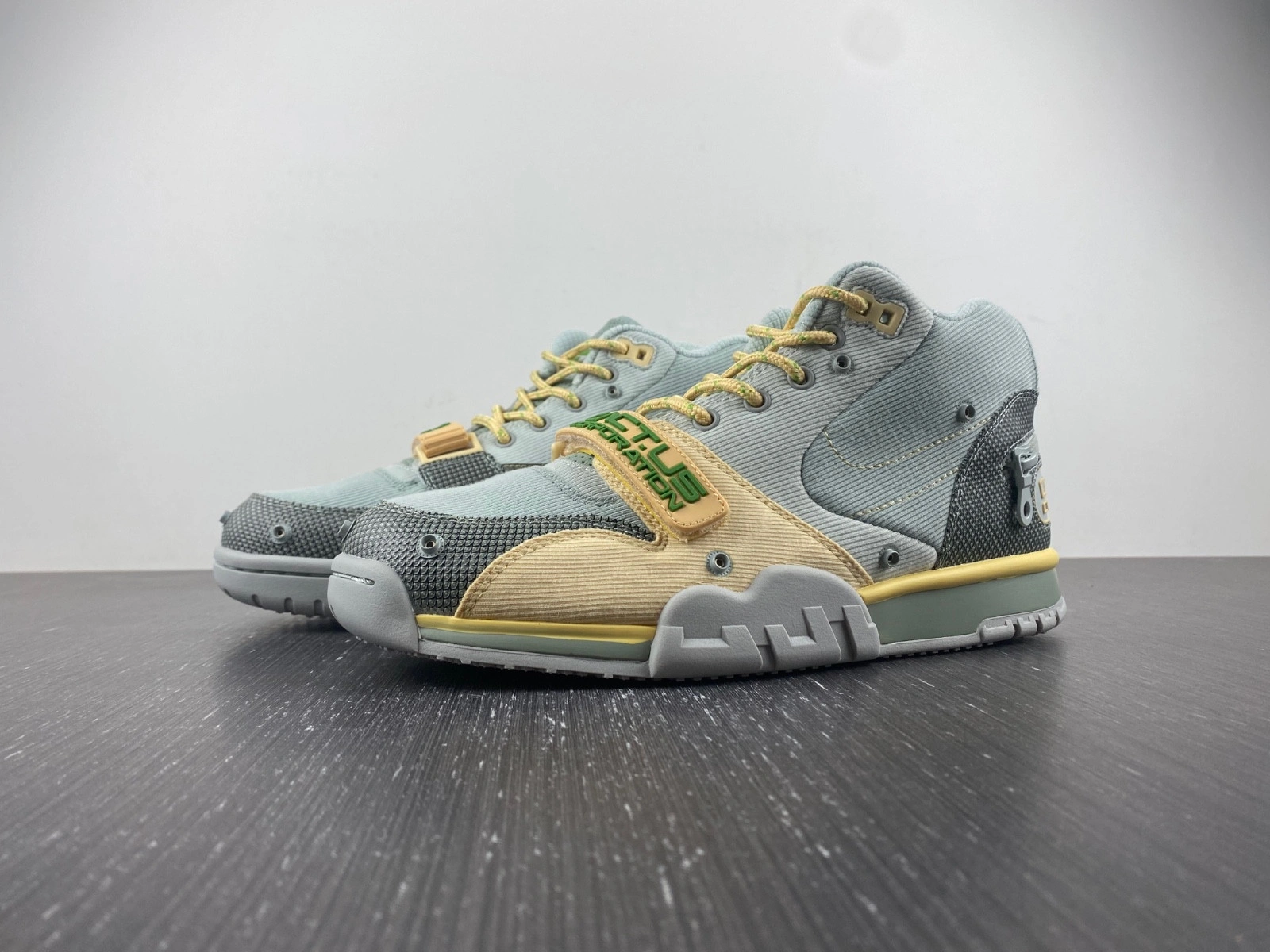 Nike Air Trainer 1 SP Travis Scott Grey Haze  DR7515-001