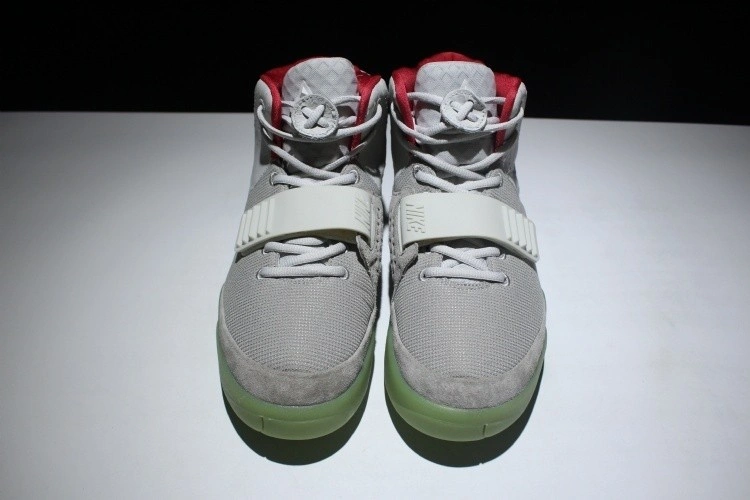 Nike Air Yeezy 2 Pure Platinum  508214-010