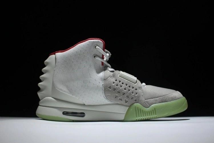 Nike Air Yeezy 2 Pure Platinum  508214-010