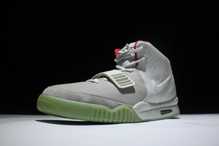 Nike Air Yeezy 2 Pure Platinum  508214-010