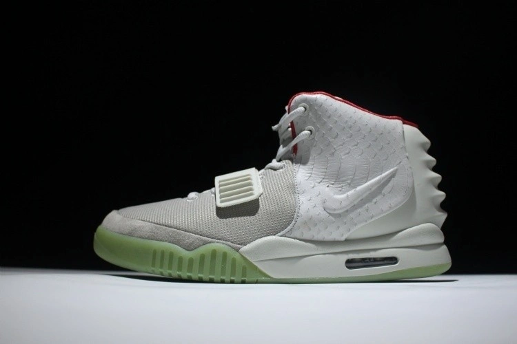 Nike Air Yeezy 2 Pure Platinum  508214-010
