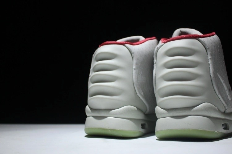 Nike Air Yeezy 2 Pure Platinum  508214-010