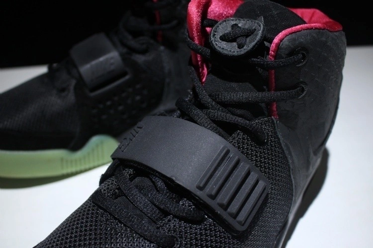 Nike Air Yeezy 2 Solar Red  508214-006