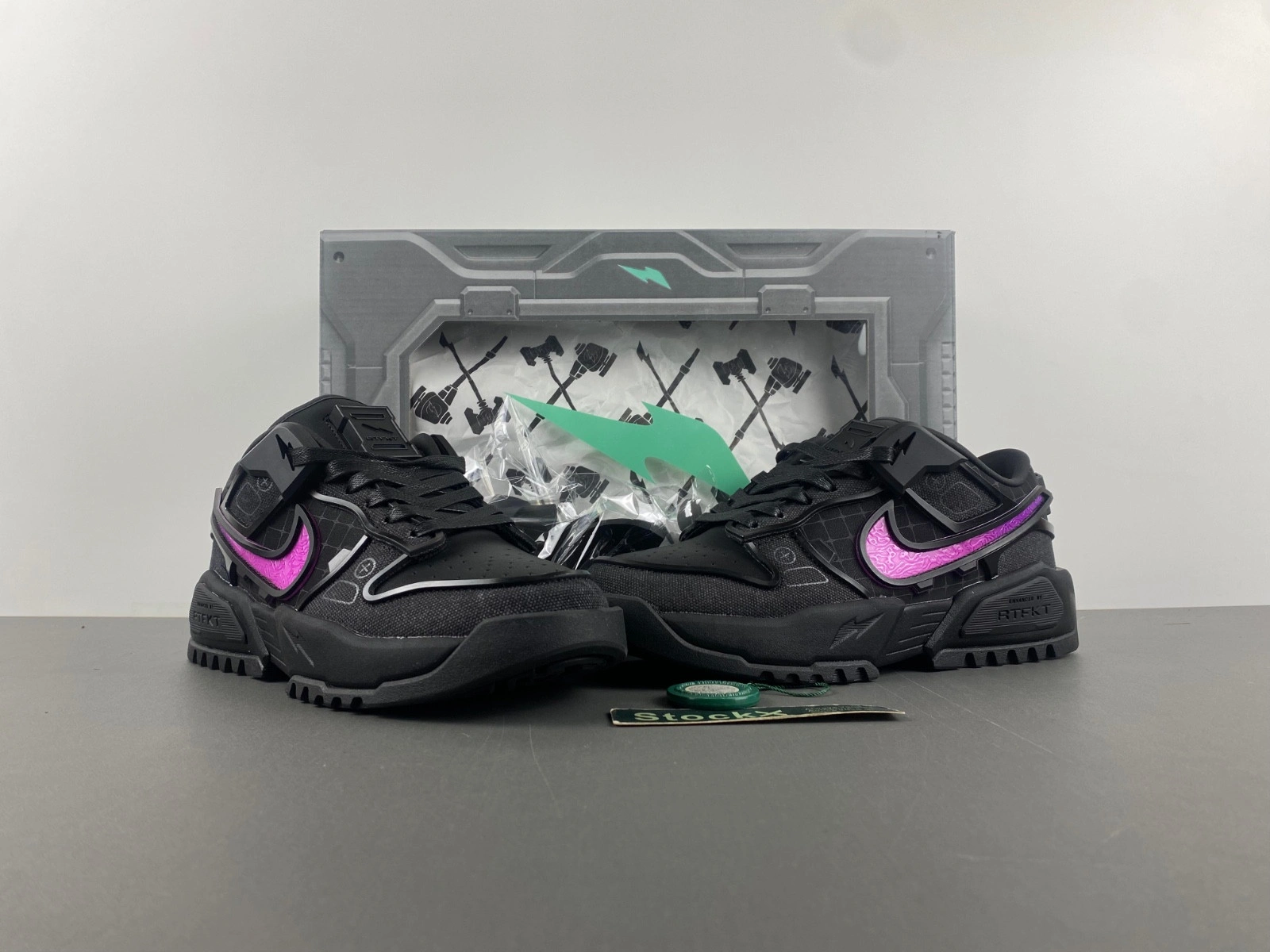Nike Dunk Genesis Low RTFKT Void (Edition of 11394)  HM4465-001