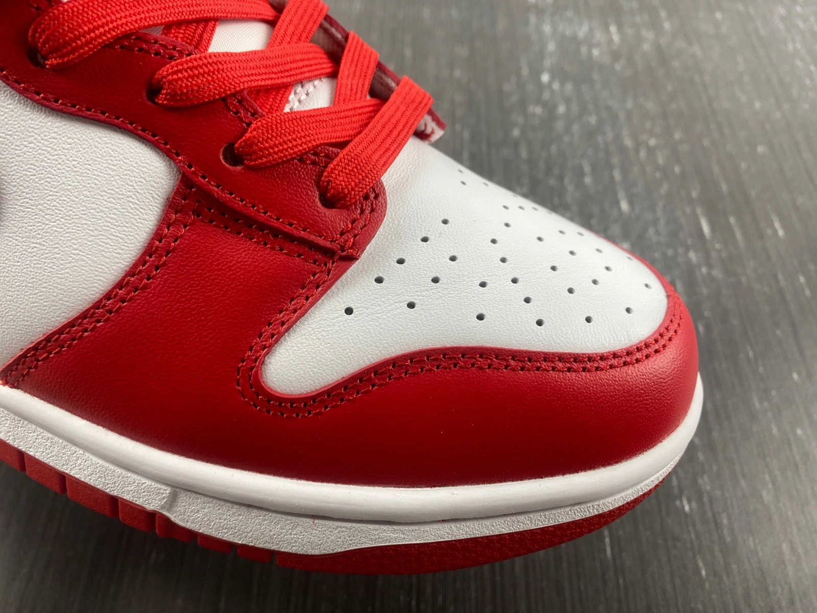 Nike Dunk High Championship White Red  DD1399-106
