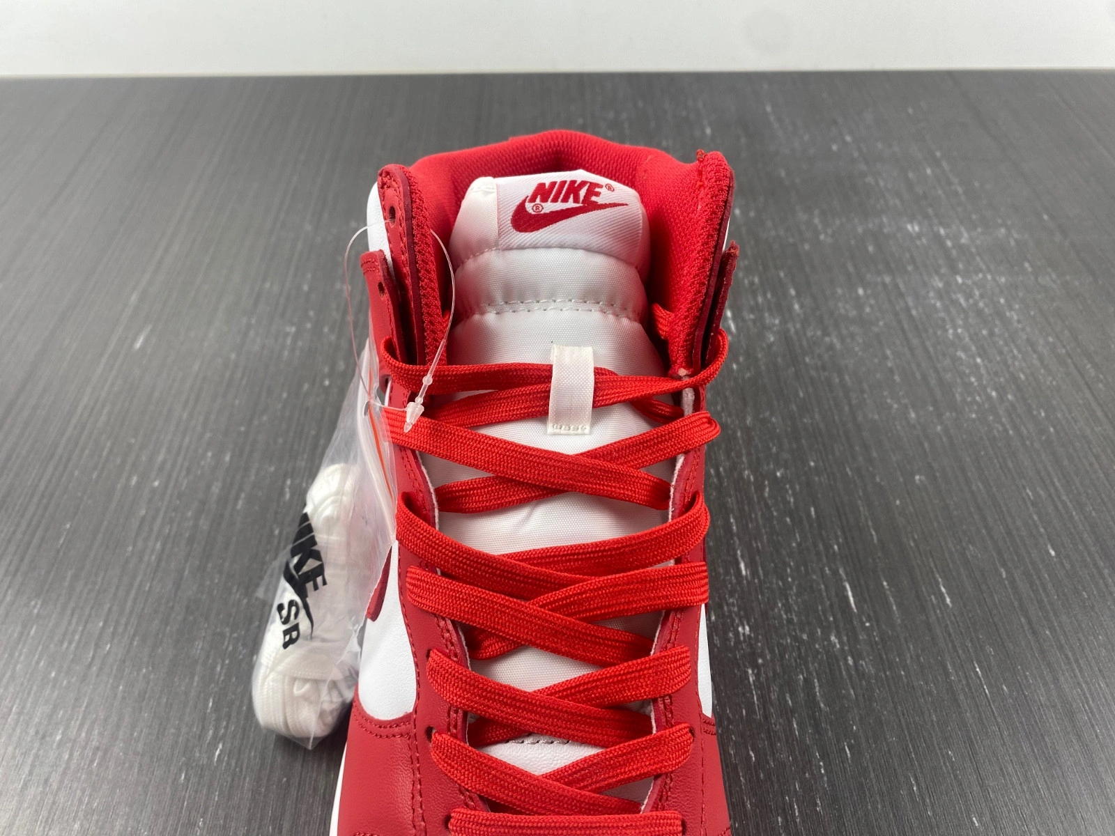 Nike Dunk High Championship White Red  DD1399-106