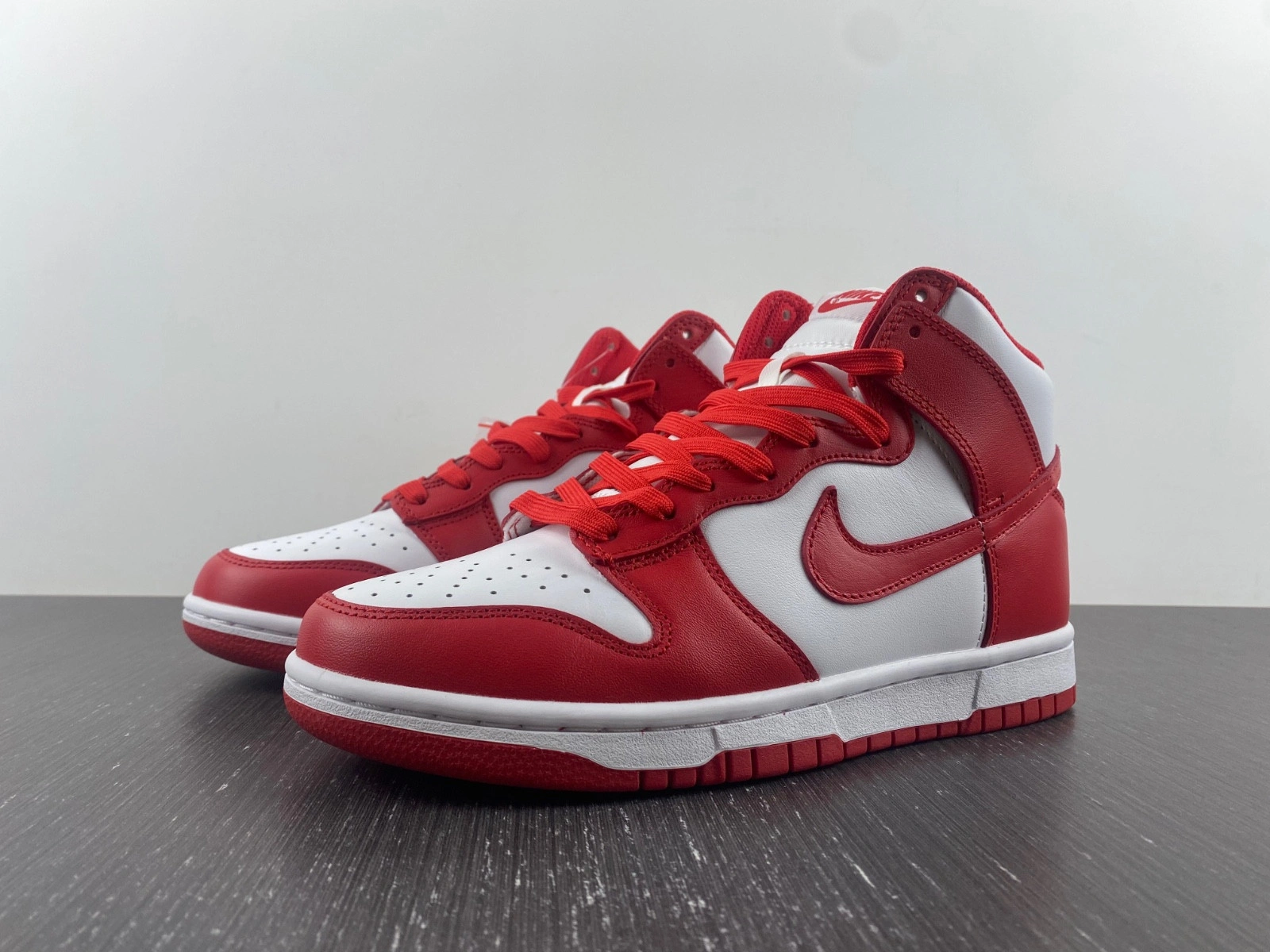 Nike Dunk High Championship White Red  DD1399-106
