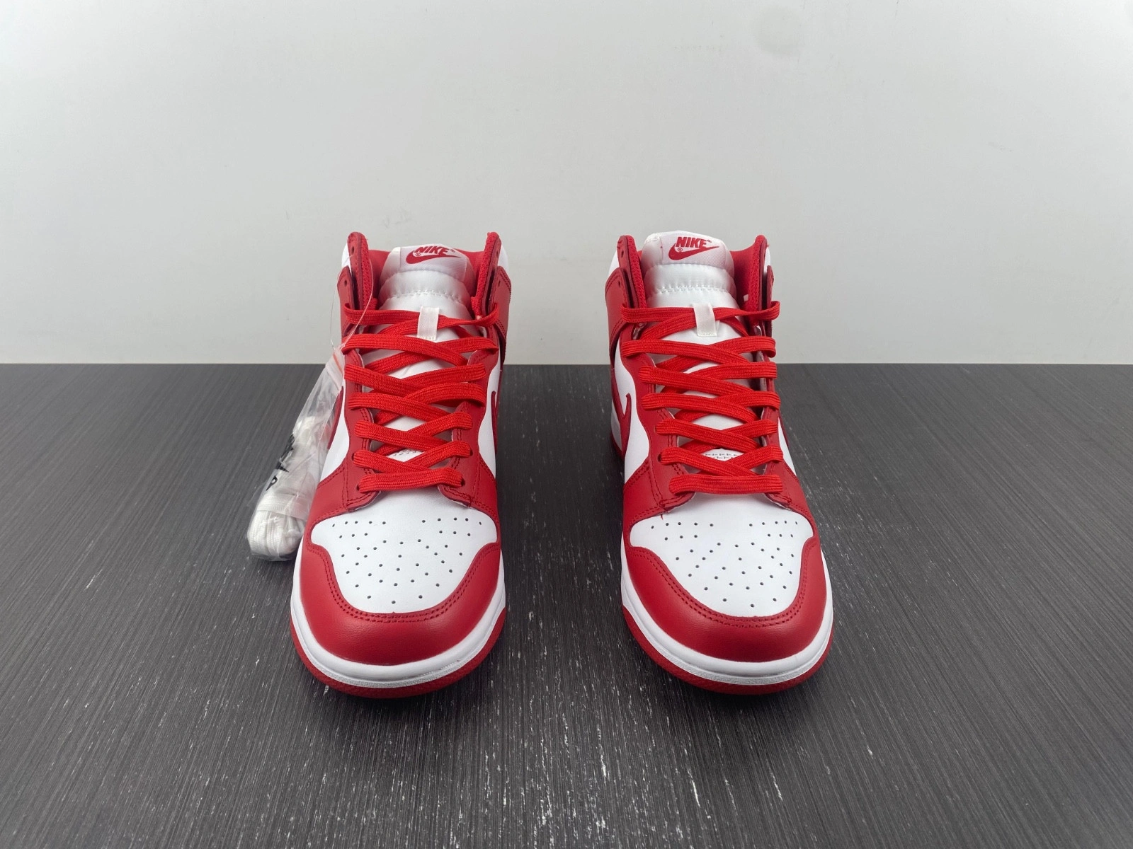 Nike Dunk High Championship White Red  DD1399-106