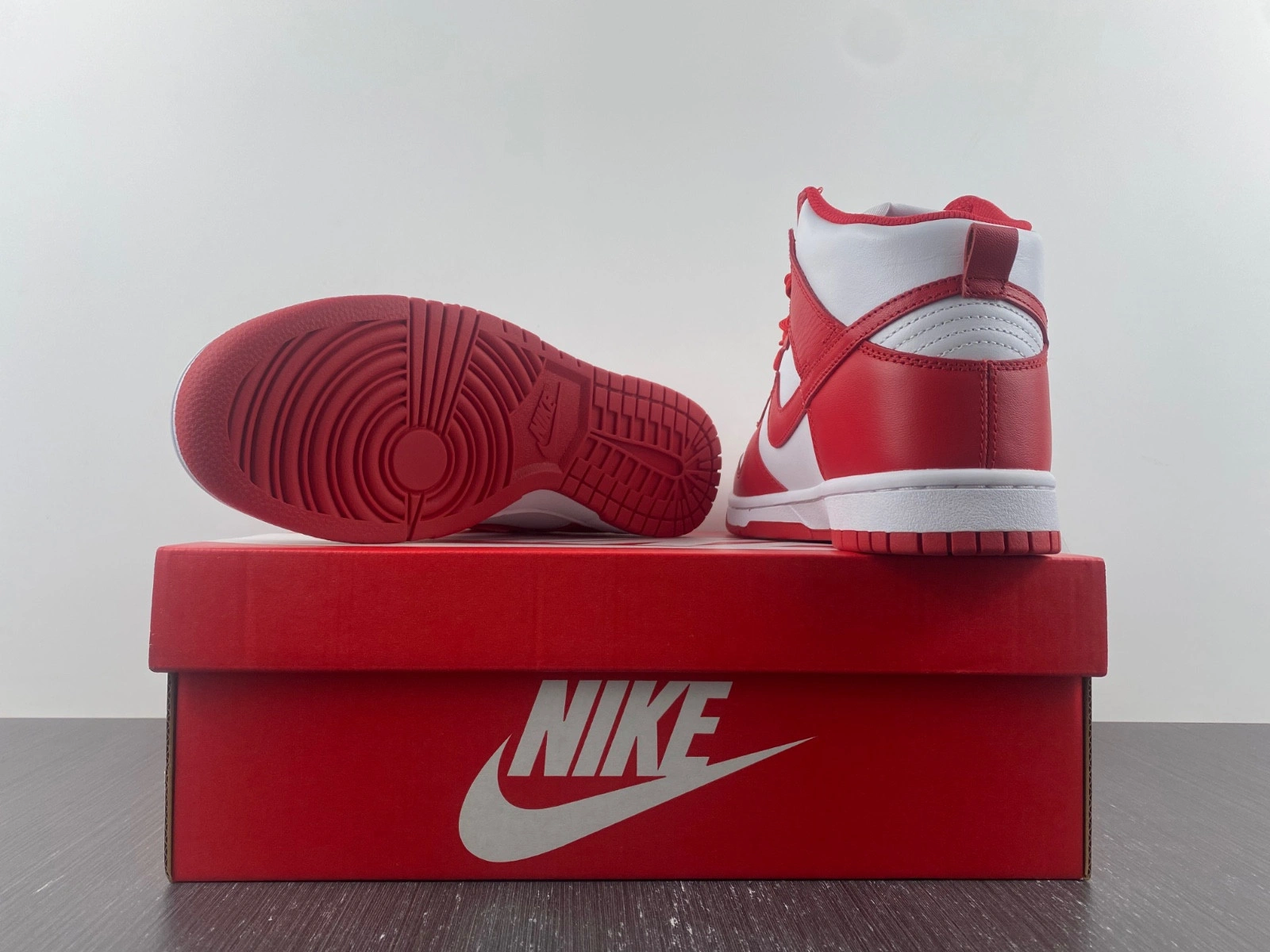 Nike Dunk High Championship White Red  DD1399-106