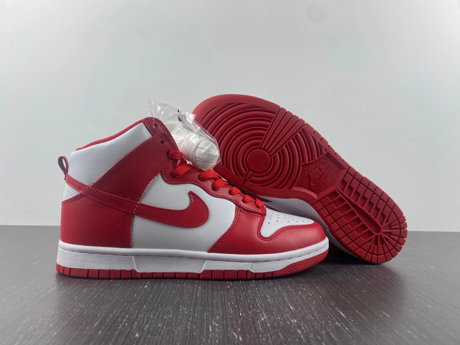 Nike Dunk High Championship White Red  DD1399-106