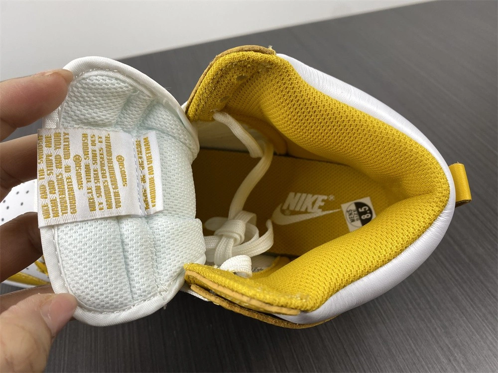 Nike Dunk High Dark Sulfur (W) - DD1869-106