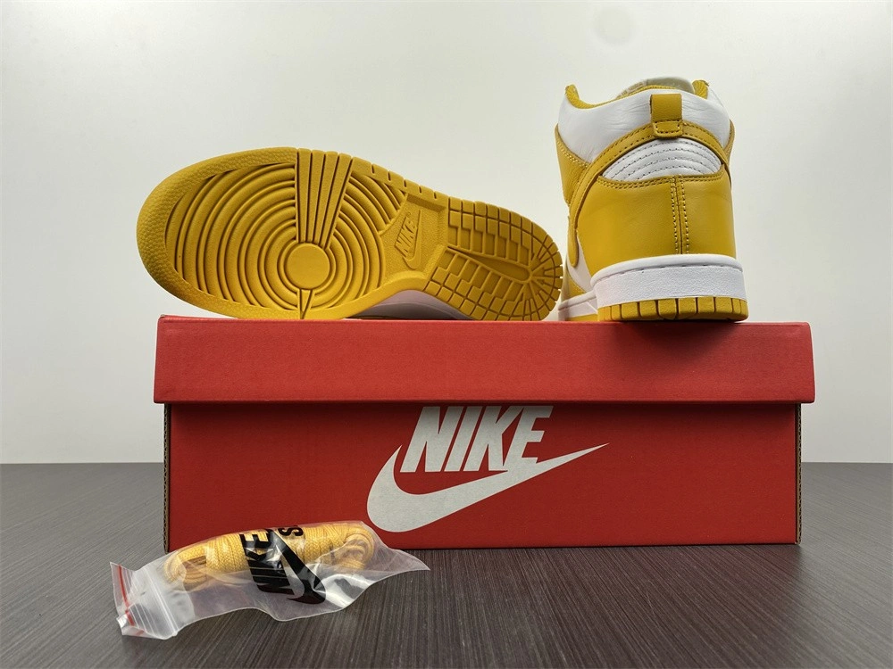 Nike Dunk High Dark Sulfur (W) - DD1869-106
