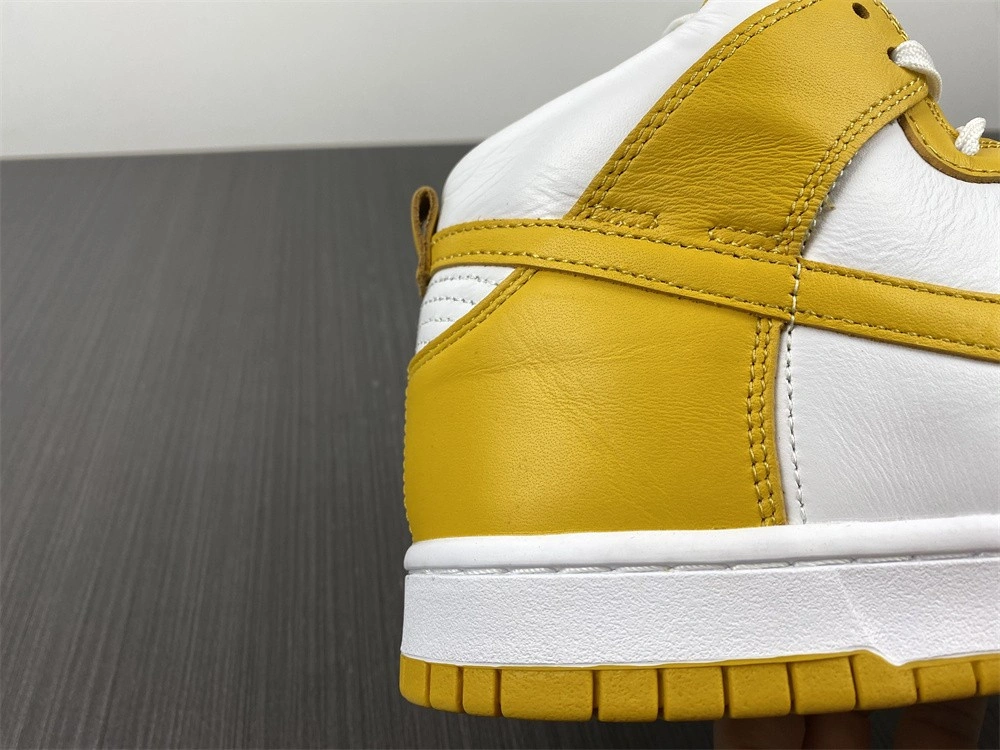 Nike Dunk High Dark Sulfur (W) - DD1869-106