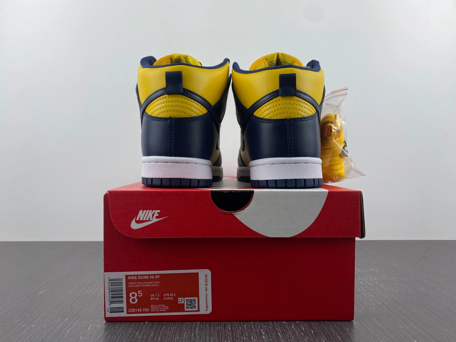 Nike Dunk High Michigan (2020) - CZ8149-700