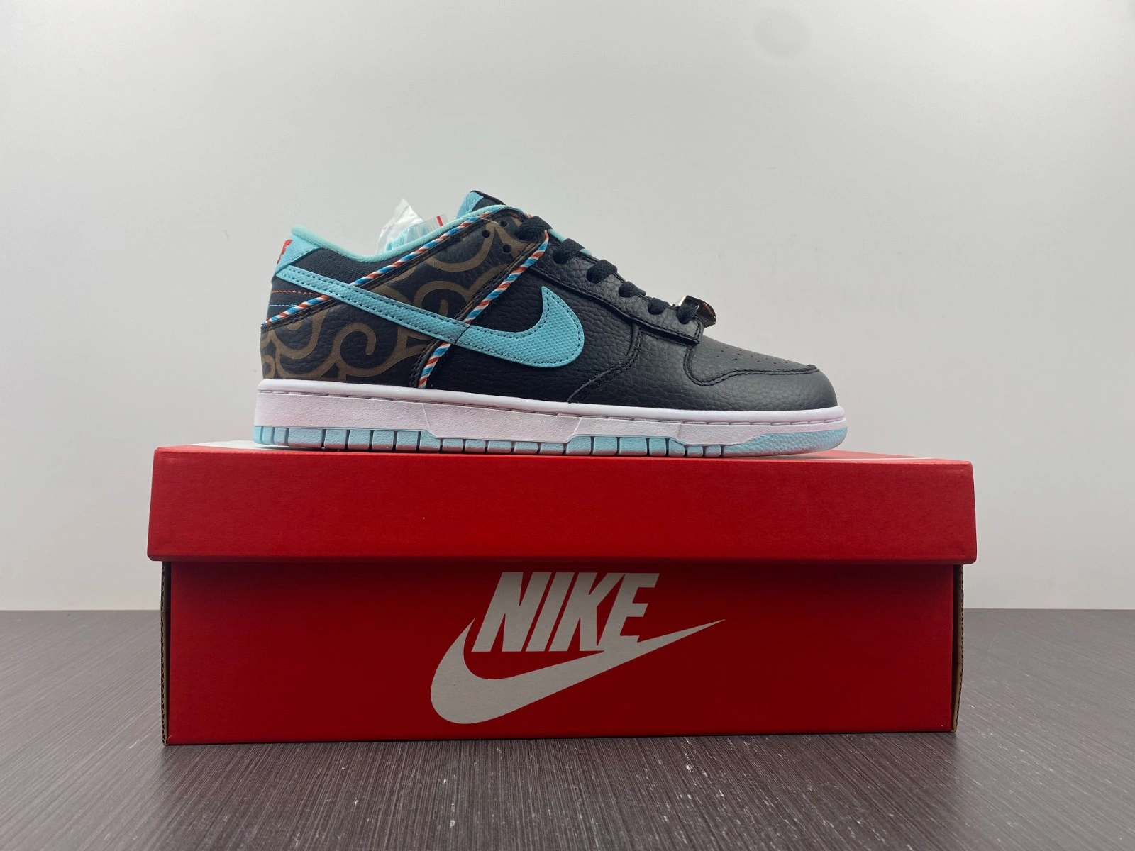 Nike Dunk Low Barber Shop Black DH7614-001