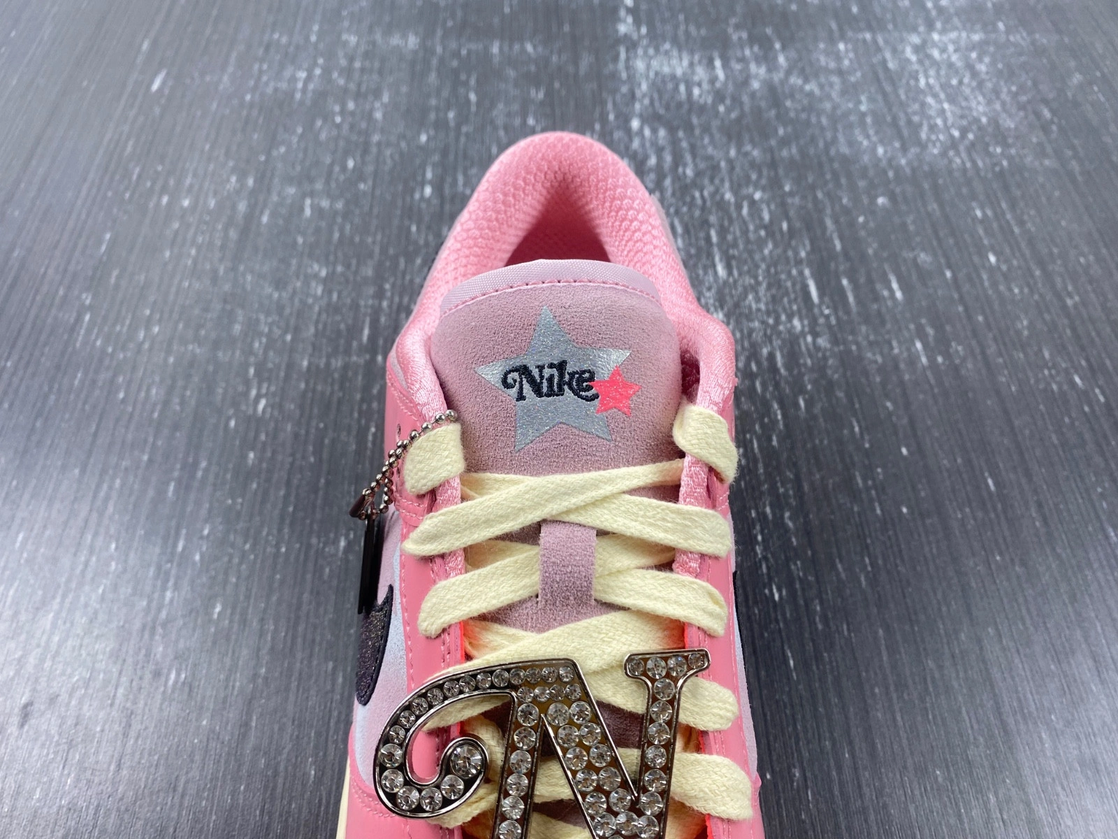 Nike Dunk Low “Barbie”  FN8927-621