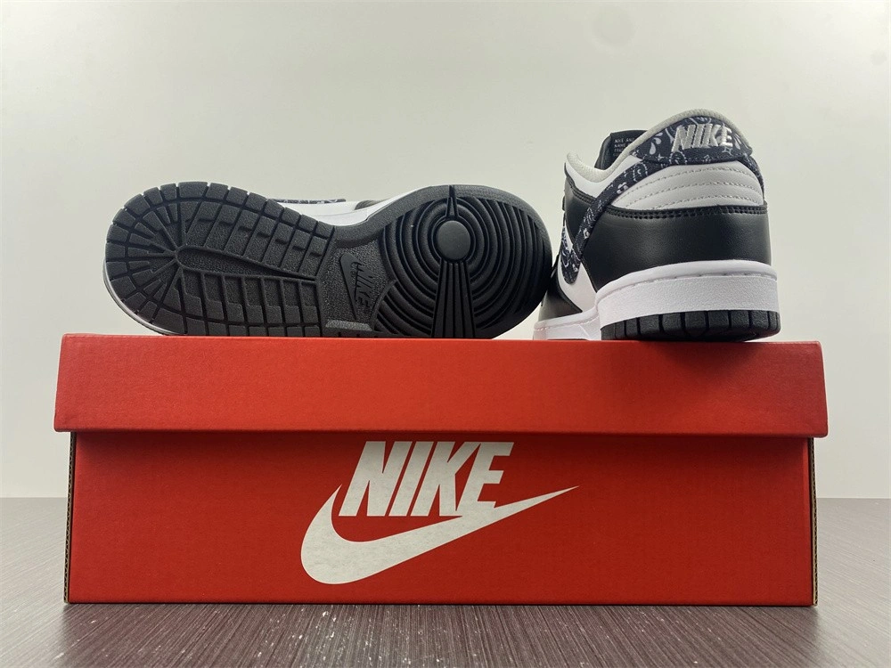 Nike Dunk Low Black Paisley (W) - DH4401-100