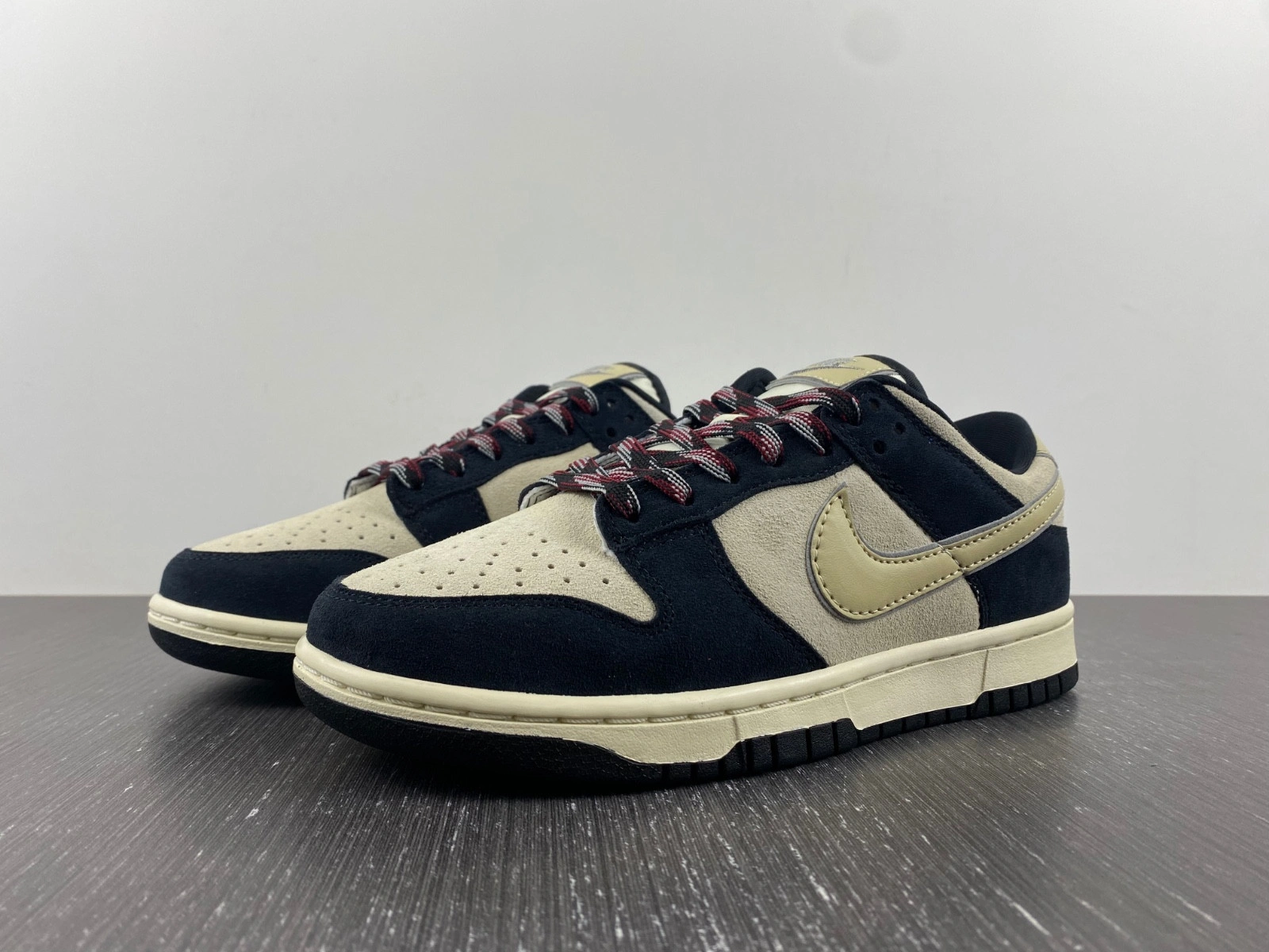 Nike Dunk Low Black Suede DV3054-001