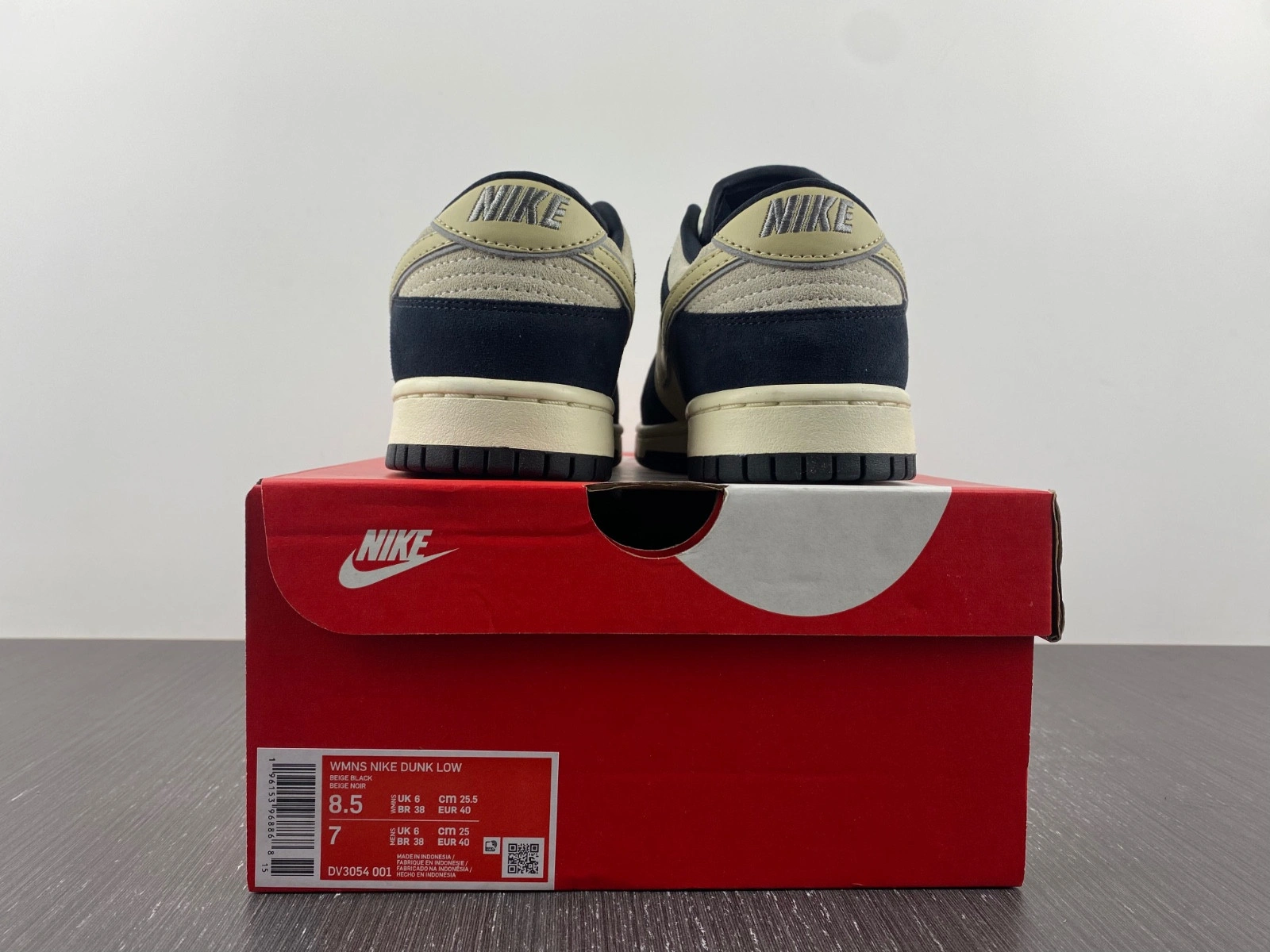 Nike Dunk Low Black Suede DV3054-001