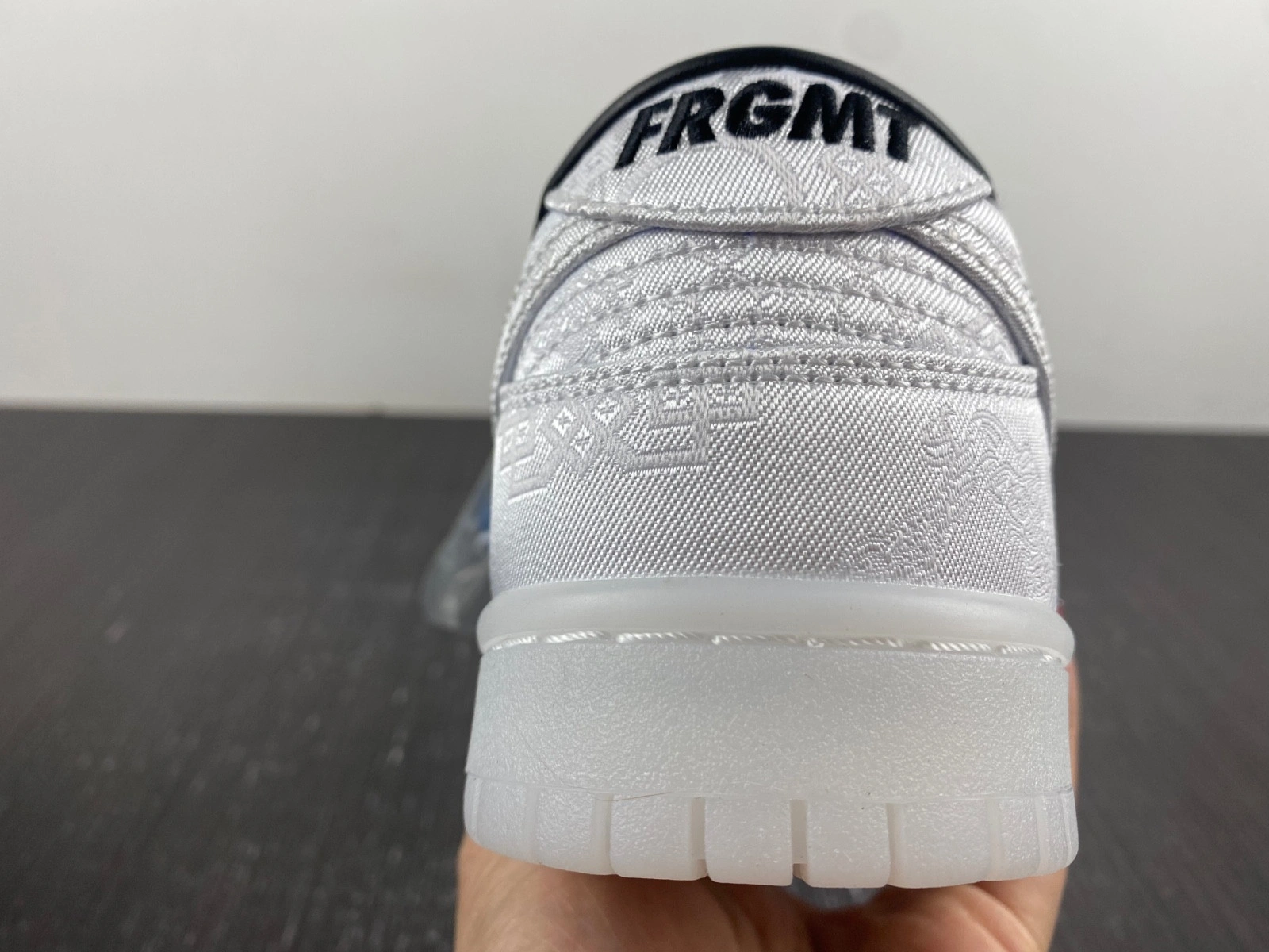 Nike Dunk Low CLOT x fragment   FN0315-110