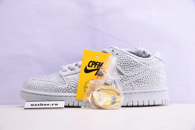 Nike Dunk Low 
