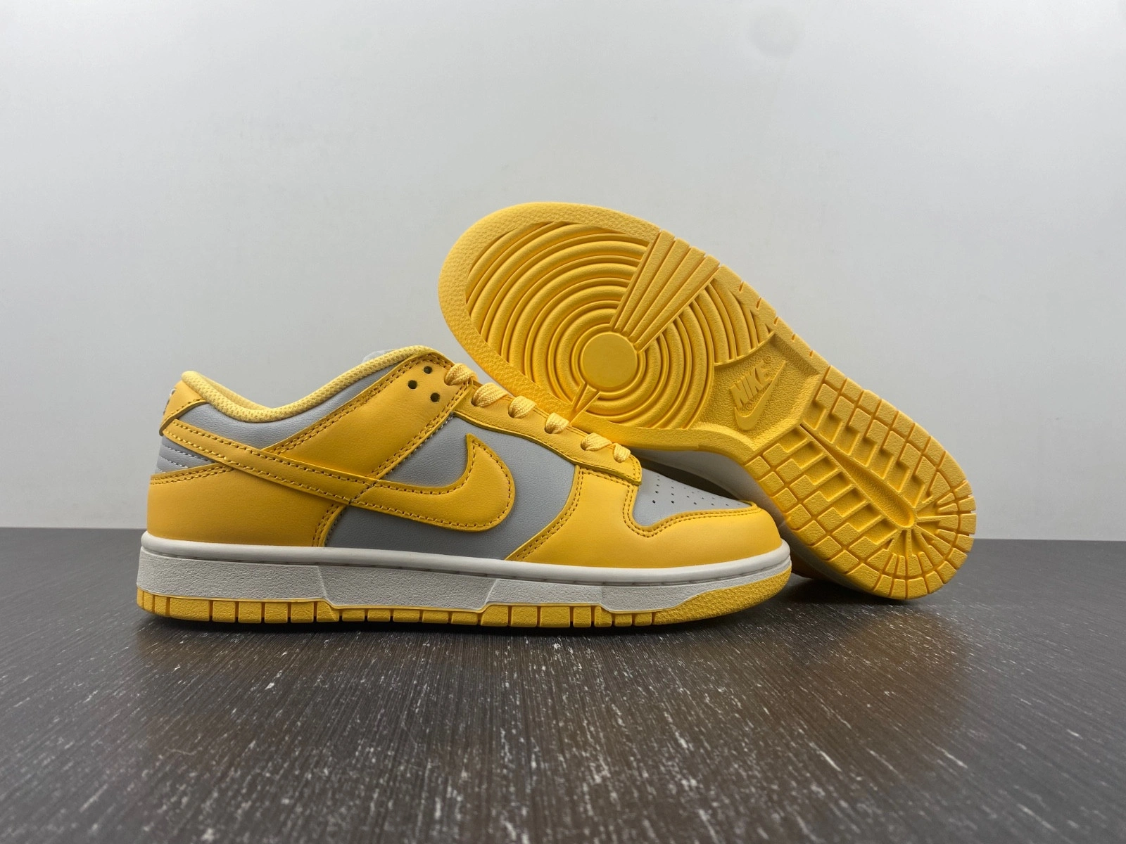 Nike Dunk Low Citron Pulse (Women's) - DD1503-002
