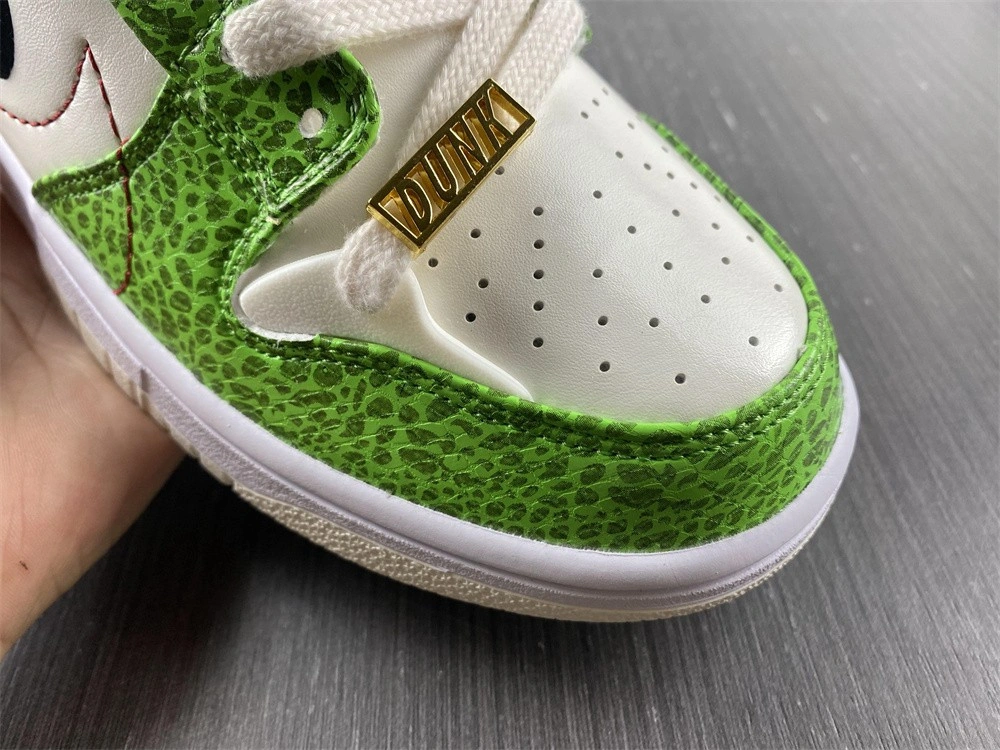 Nike Dunk Low Disrupt 2 Just Do It Snakeskin Green (W)  DV1491-101