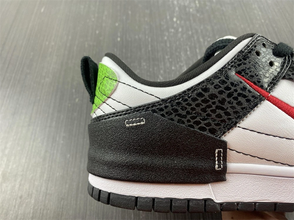 Nike Dunk Low Disrupt 2 Just Do It Snakeskin (W) DV1490-161