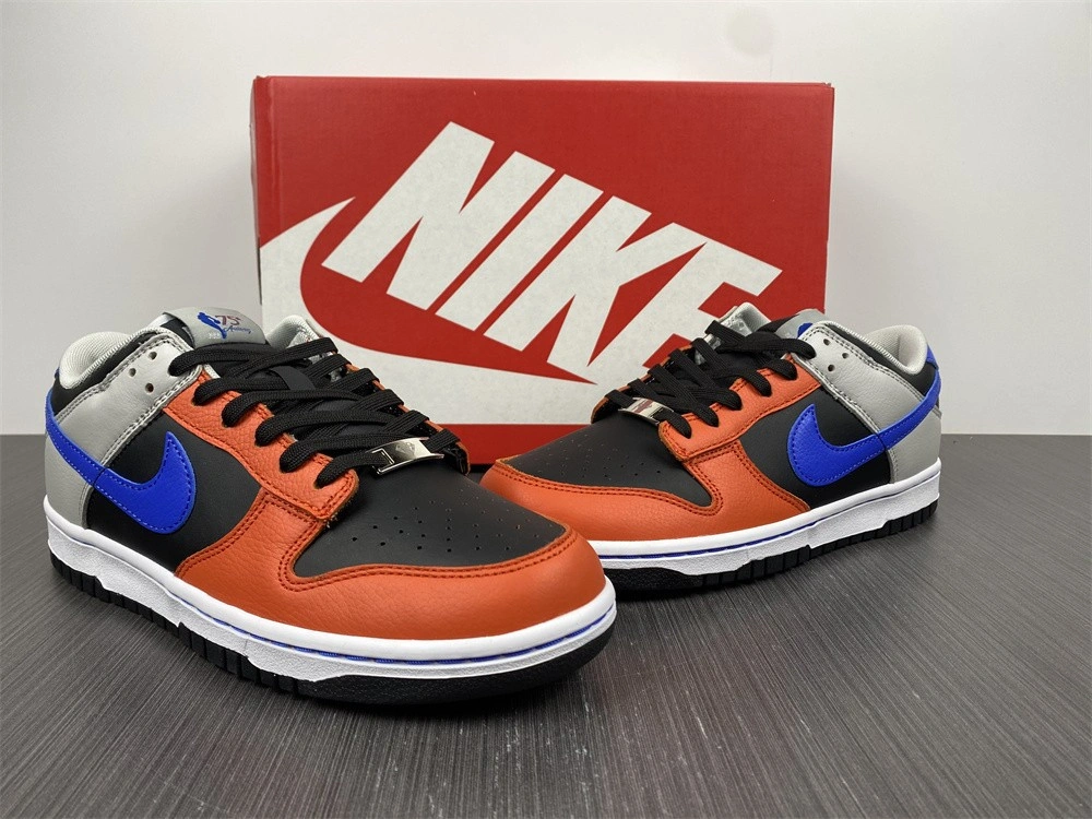 Nike Dunk Low EMB NBA 75th Anniversary Knicks  DD3363-002