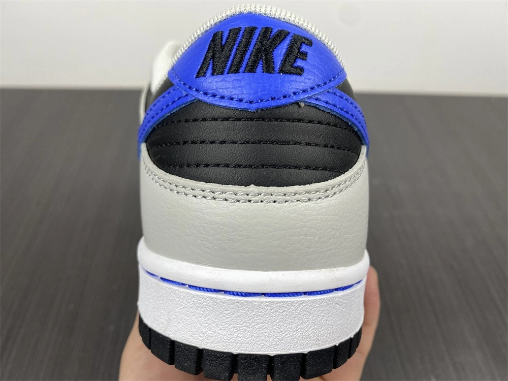 Nike Dunk Low EMB NBA 75th Anniversary Knicks  DD3363-002