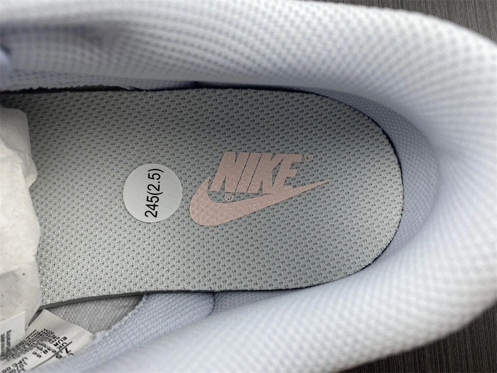 Nike Dunk Low Easter 2022 (W) - DD1503-001