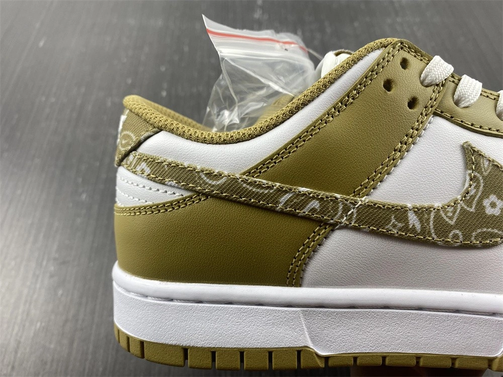 Nike Dunk Low Essential Paisley Pack Barley (W)  DH4401-104