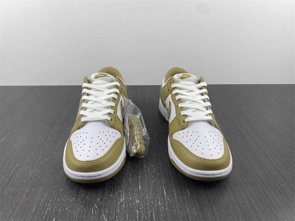 Nike Dunk Low Essential Paisley Pack Barley (W)  DH4401-104