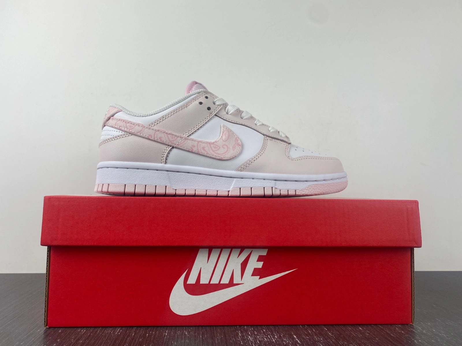 Nike Dunk Low Essential Paisley Pack Pink (W)   FD1449-100