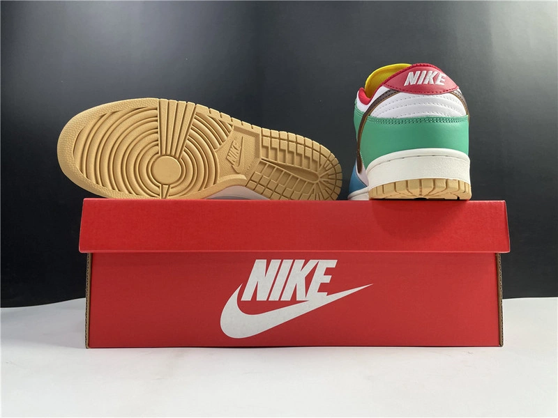 Nike Dunk Low “Free 99”  DH0952-100