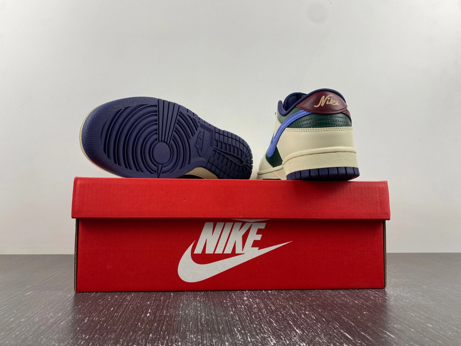 Nike Dunk Low 