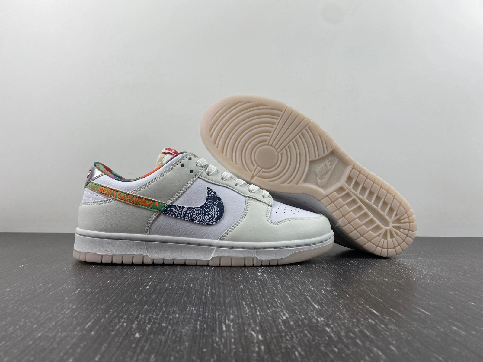 Nike Dunk Low GS 
