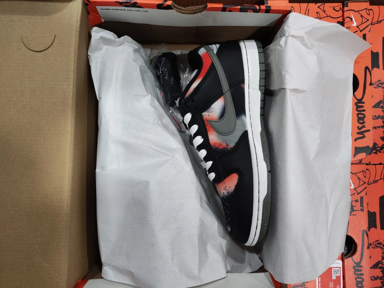Nike Dunk Low Graffiti Black Red - DM0108-001