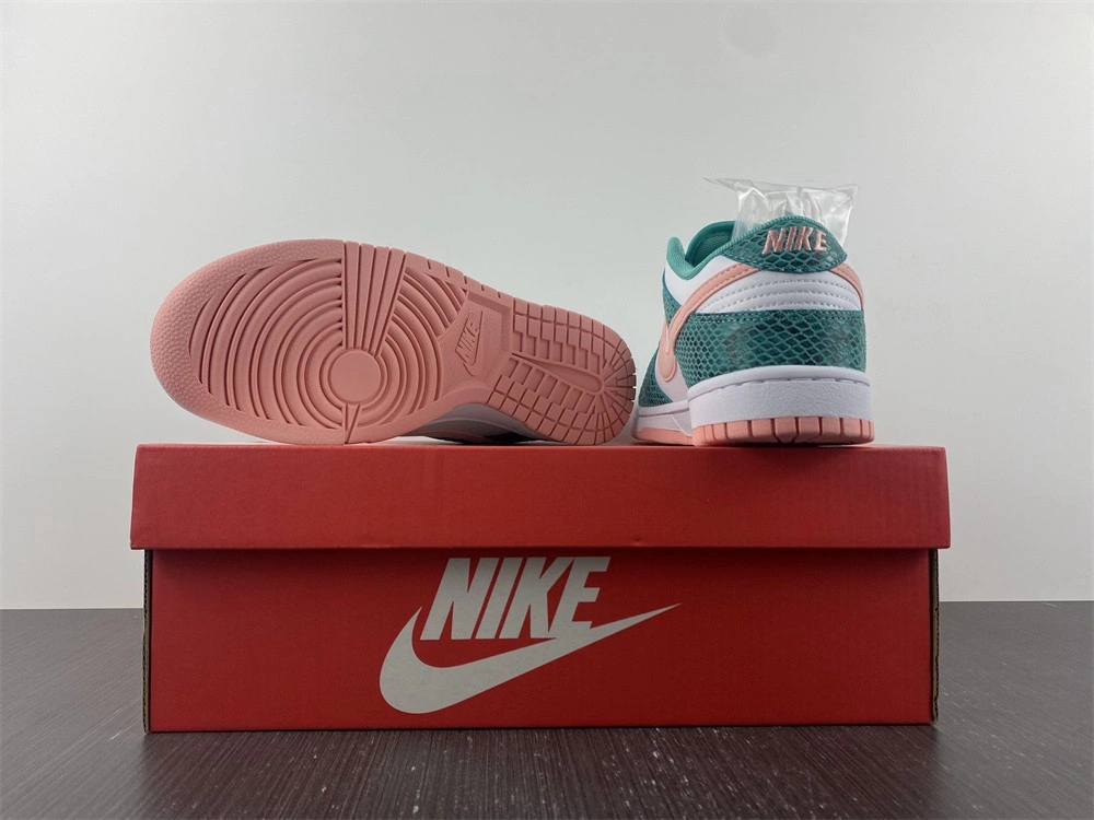 Nike Dunk Low Green Snakeskin DR8577-300