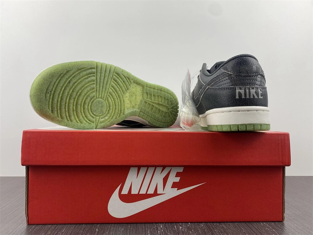 Nike Dunk Low Iron Grey DQ7681-001