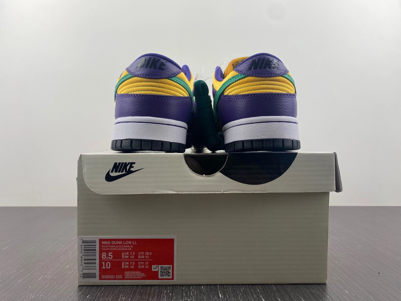 Nike Dunk Low LX Lisa Leslie (W) - DO9581-500
