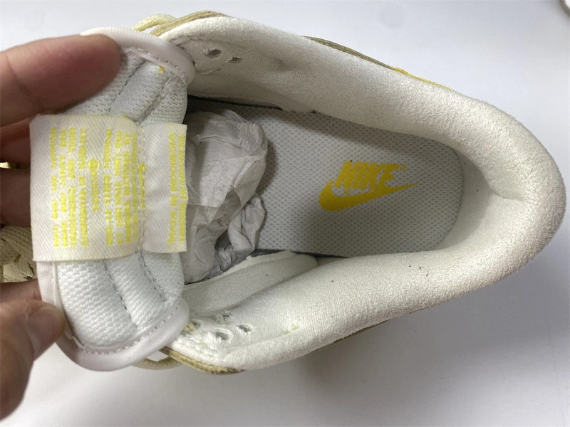 Nike Dunk Low Lemon Drop (W) - DJ6902-700