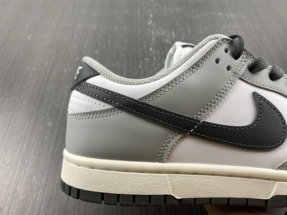 Nike Dunk Low Light Smoke Grey (W) - DD1503-117