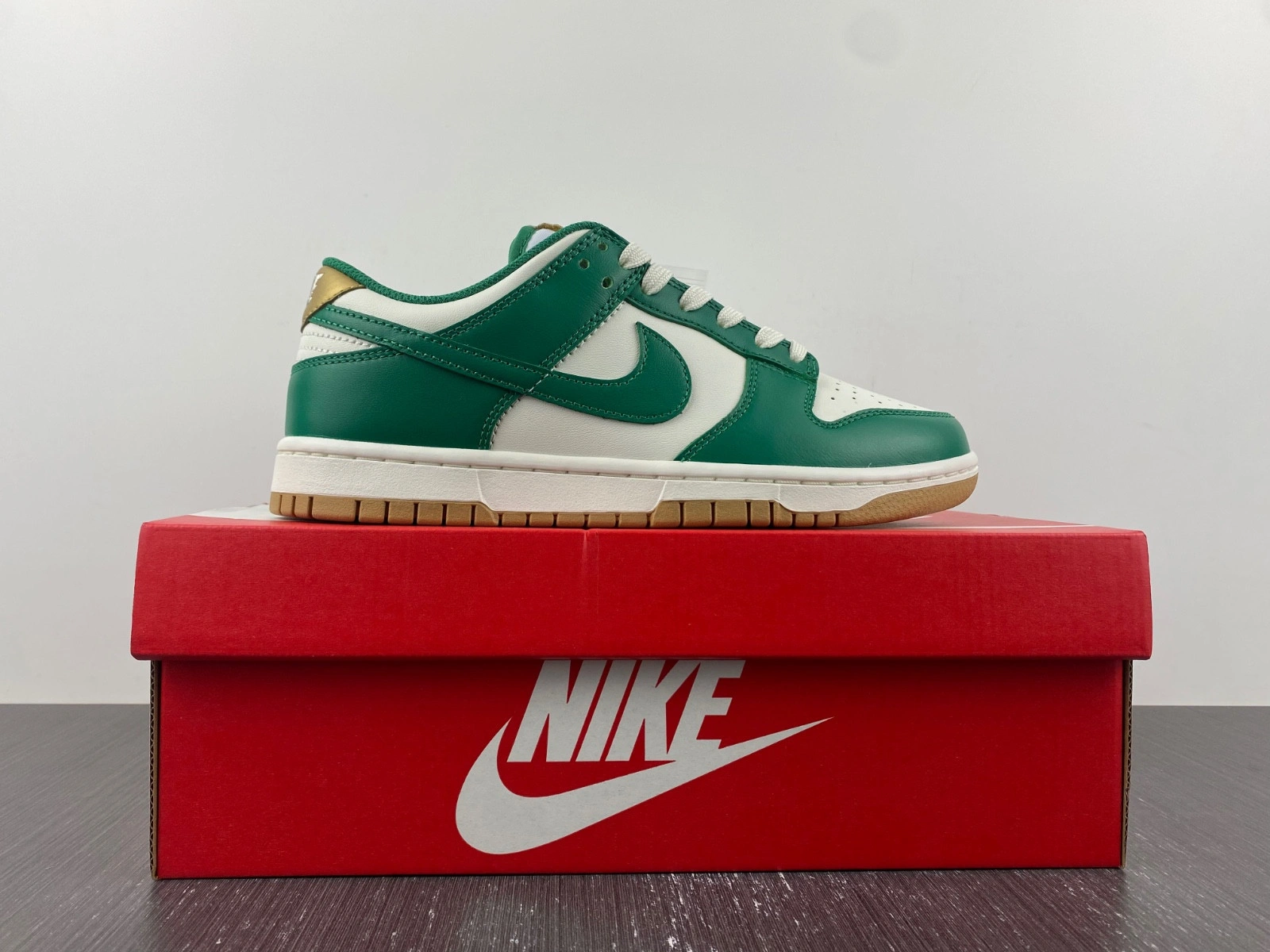 Nike Dunk Low Malachite University Gold (W) FB7173-131