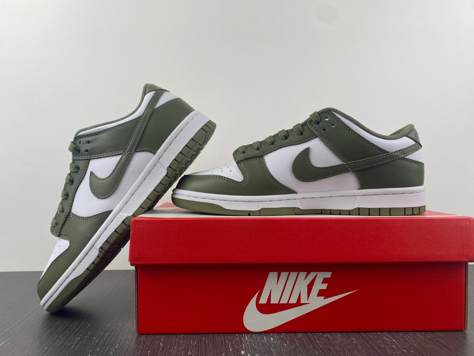 Nike Dunk Low Medium Olive (W) - DD1503-120