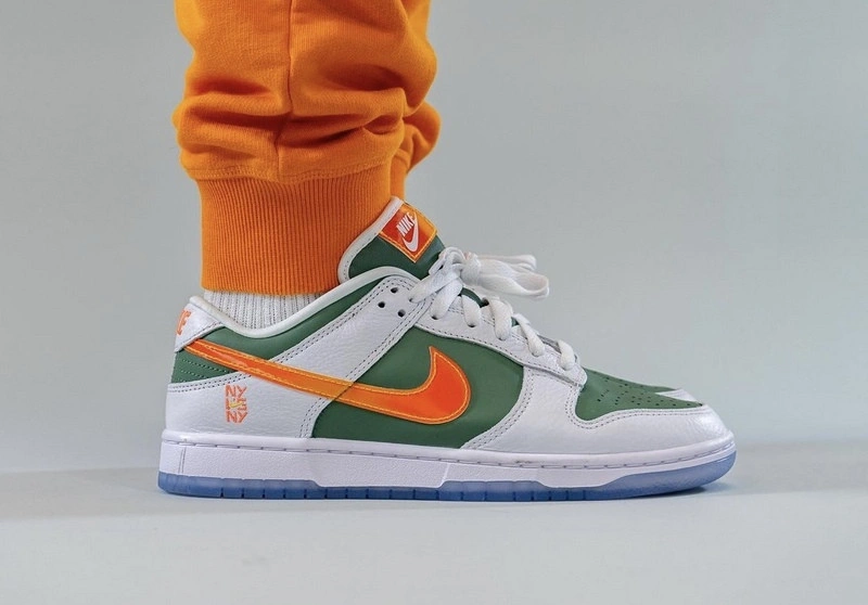 Nike Dunk Low NY vs NY DN2489-300