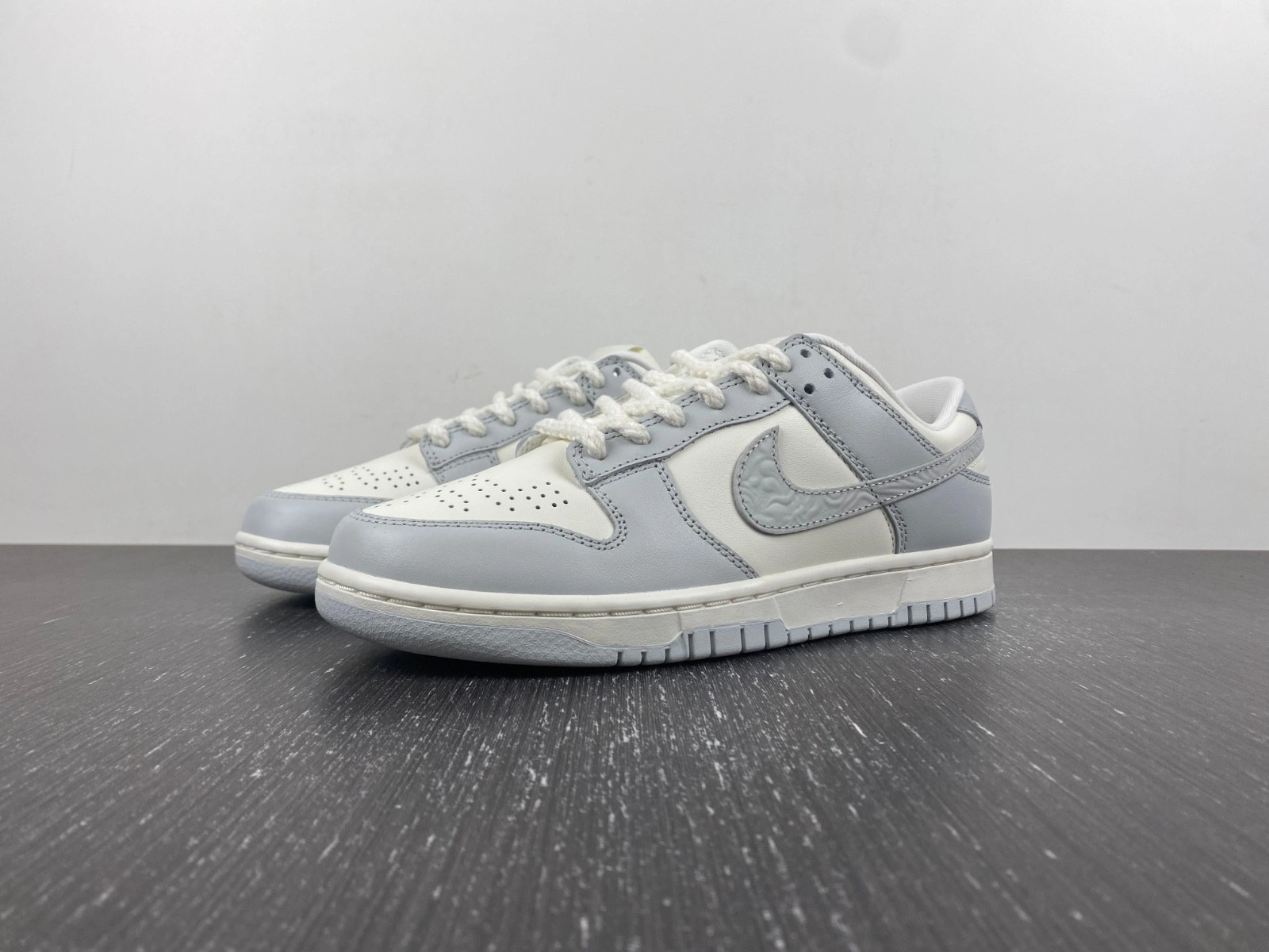 Nike Dunk Low Needlework  FJ4553-133