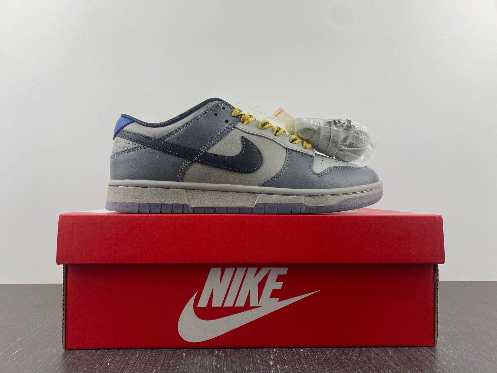 Nike Dunk Low North Carolina A&T - DR6187-001